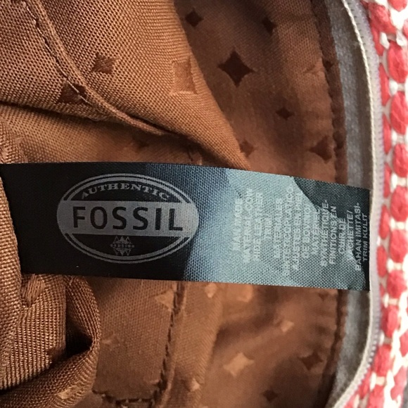 Fossil Explorer Foldover Straw and Leather Messenger Crossbody Tote Bag - Picture 10 of 10